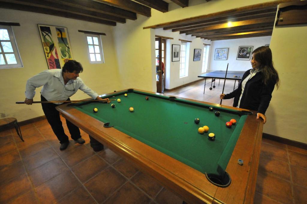 Las Palmeras Inn Отавало Екстериор снимка